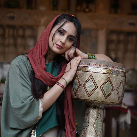 Maede Shafiei (Tombak)